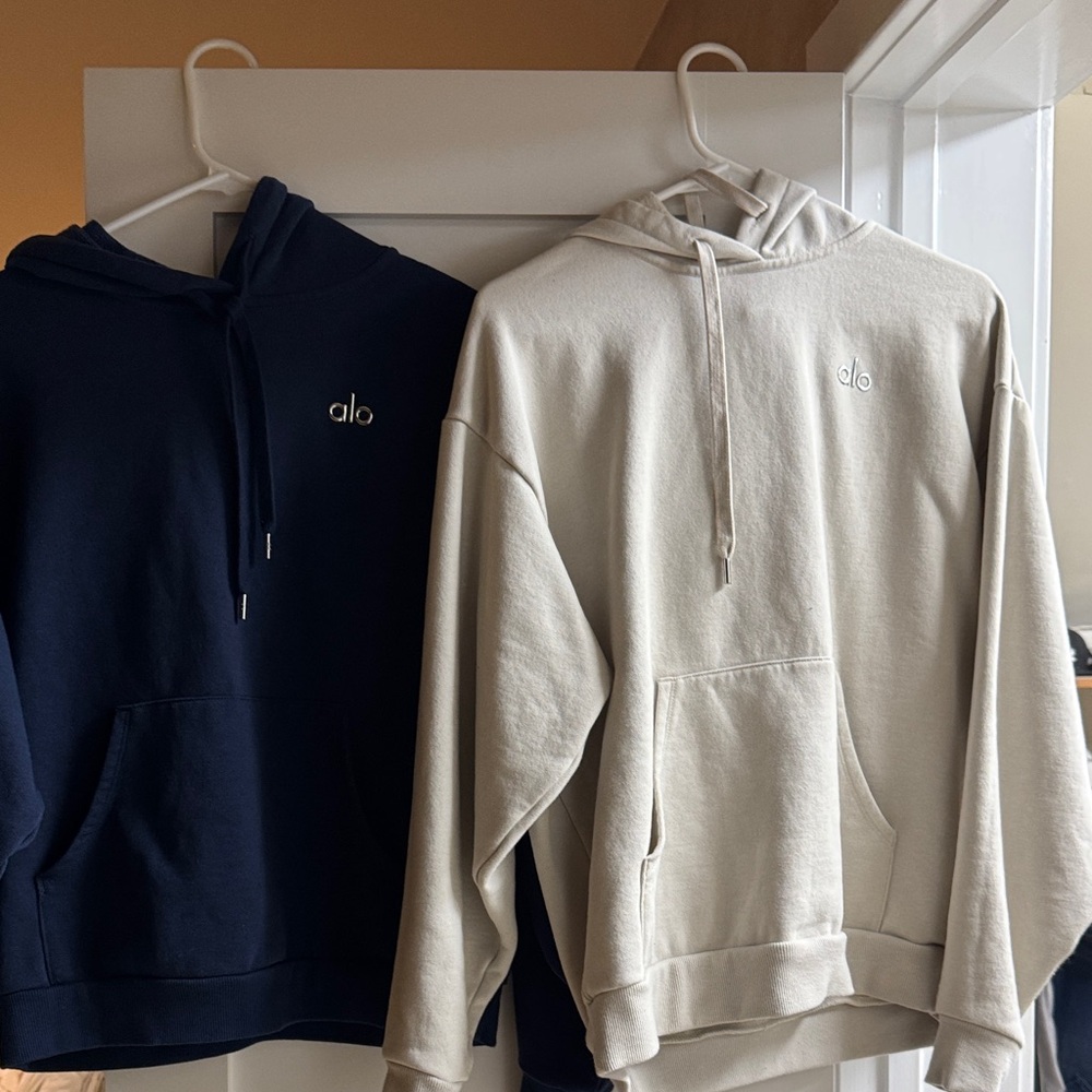 ALO Yoga women’s  Navy and Cream Hoodies